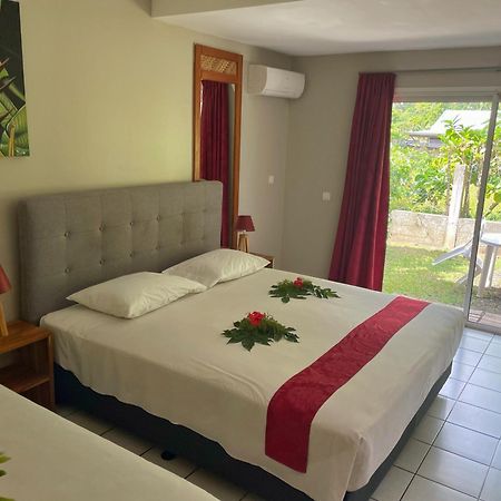 Hotel Hibiscus Papetoai Екстериор снимка