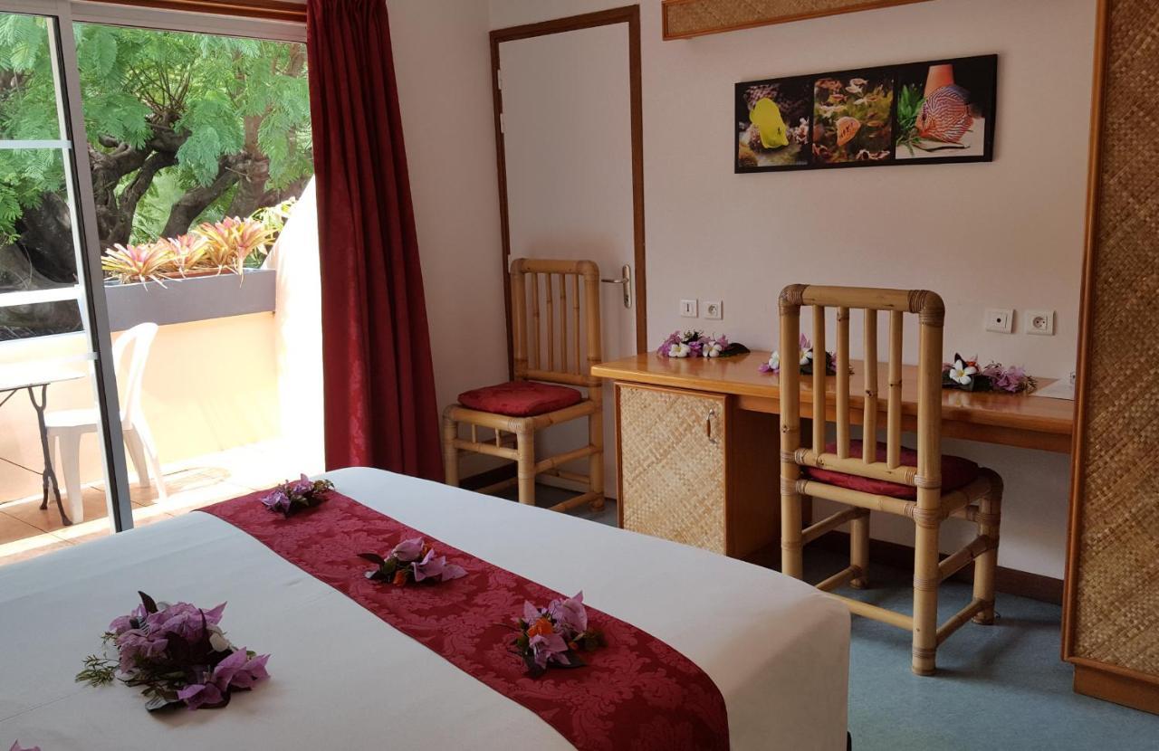 Hotel Hibiscus Papetoai Екстериор снимка