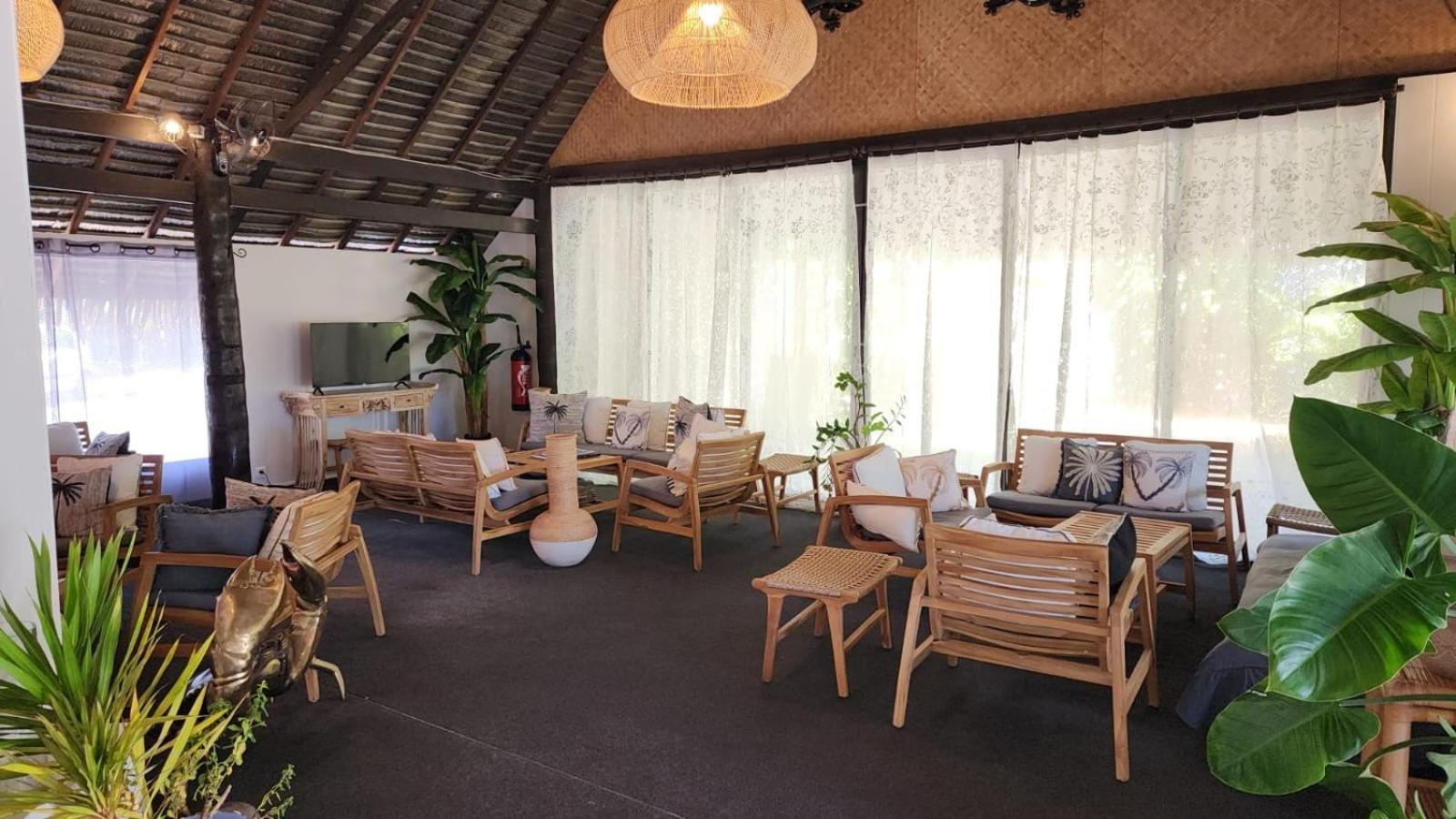 Hotel Hibiscus Papetoai Екстериор снимка