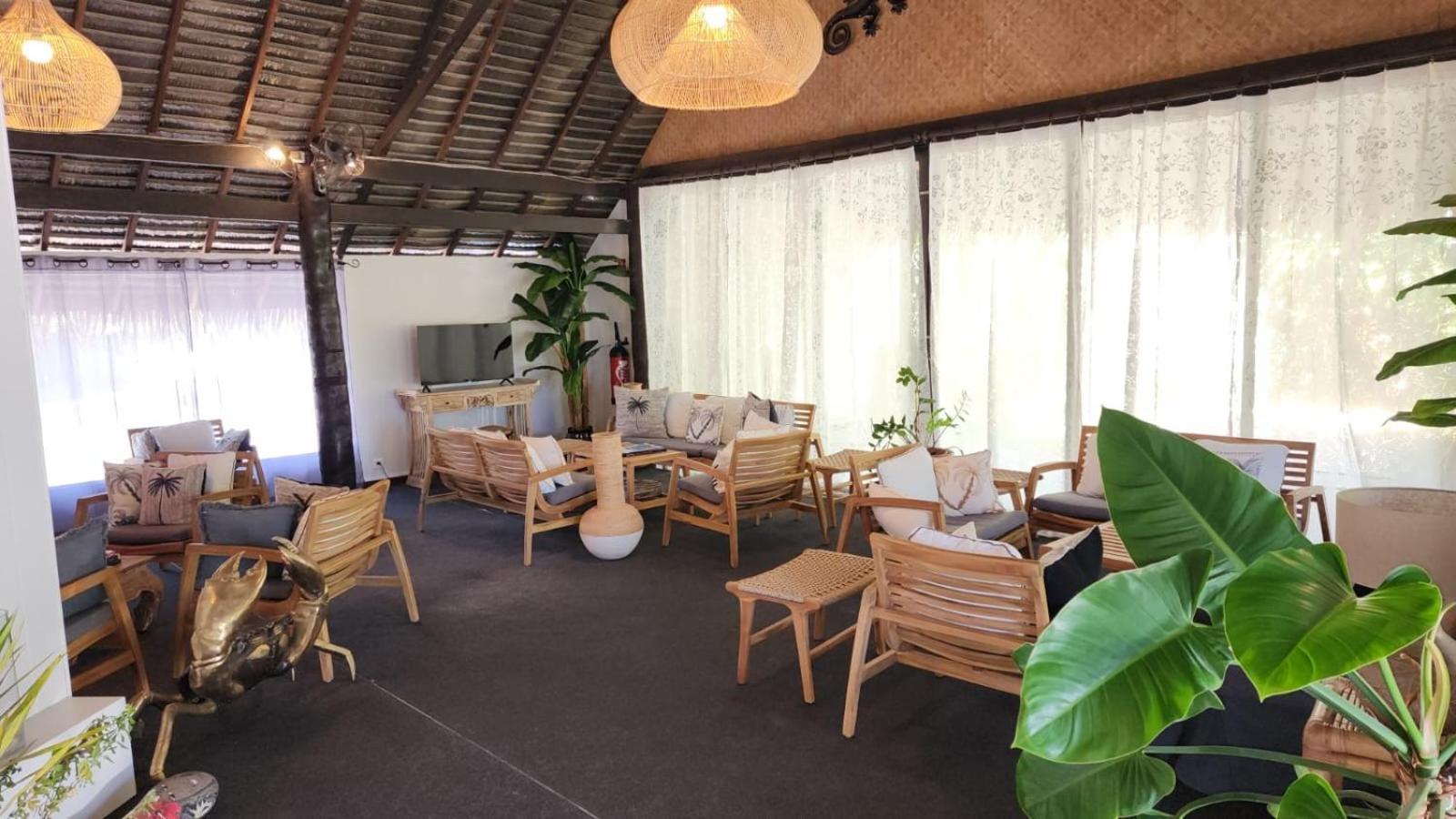 Hotel Hibiscus Papetoai Екстериор снимка